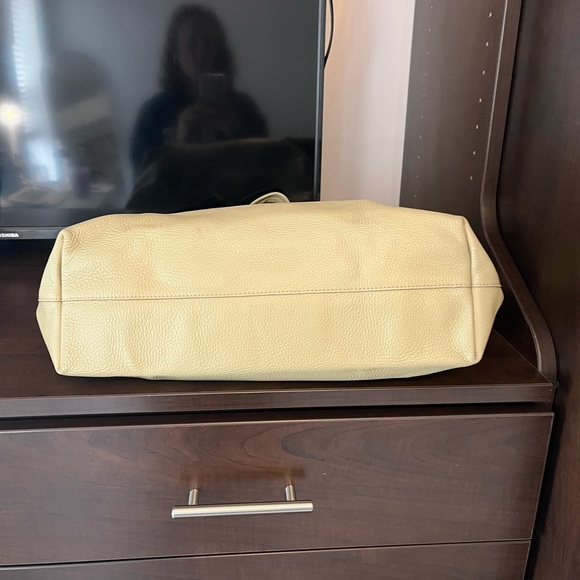 Cuyana Easy Tote - Light Sage Green - Picture 4 of 4